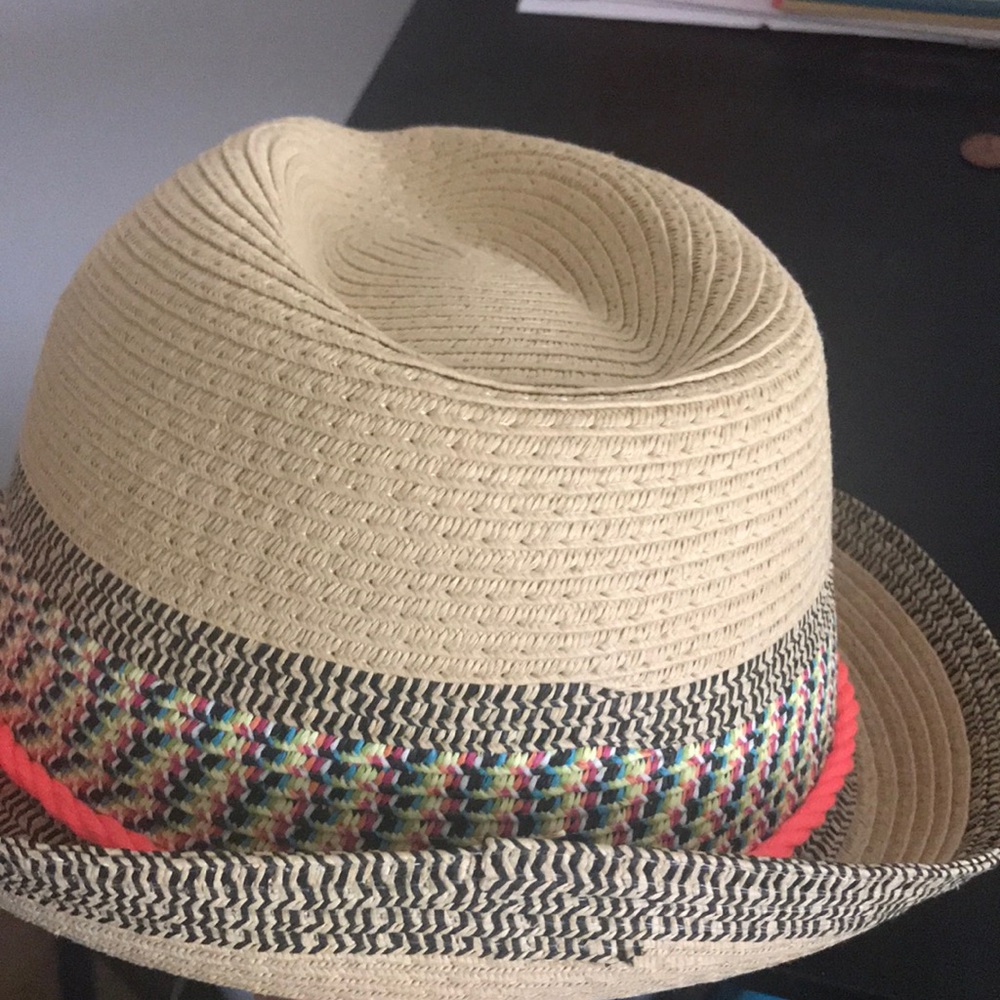 Hat - Picture 4 of 4